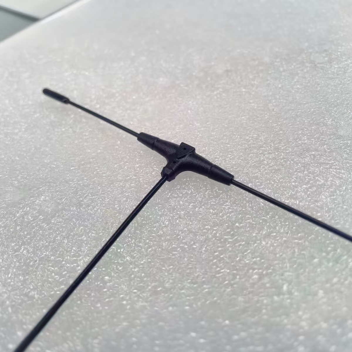 Antena Tipo T BAYCK 915Mhz 2.4 - Crossfire Receiver Rx reseña y precio